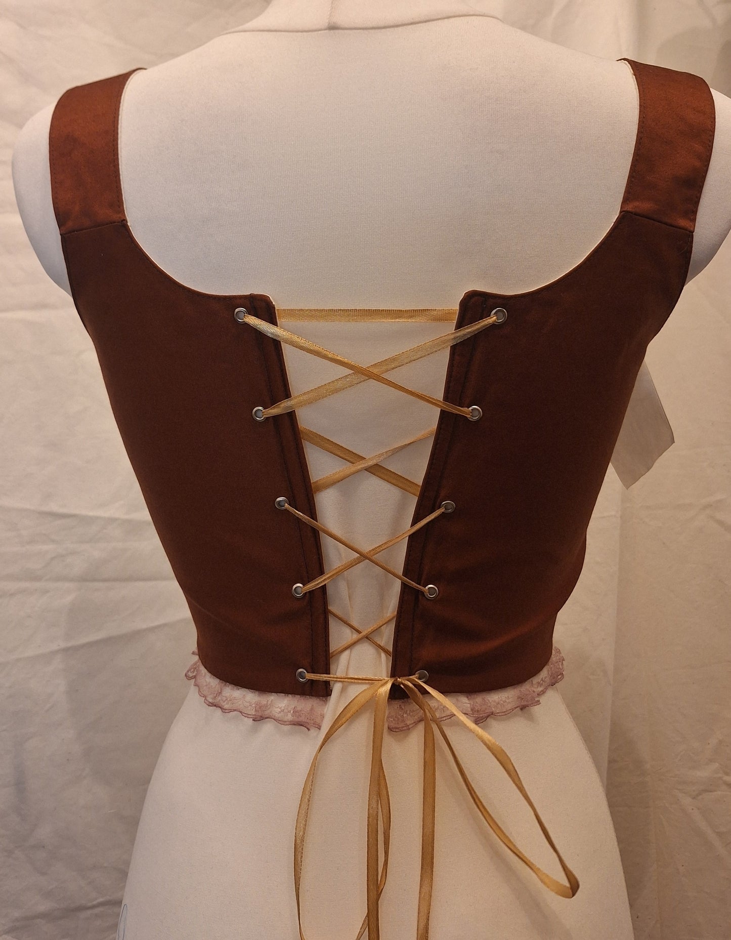 Gorset z motywem motyli