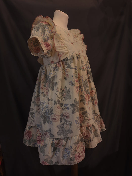 Sukienka babydoll kwiatowa