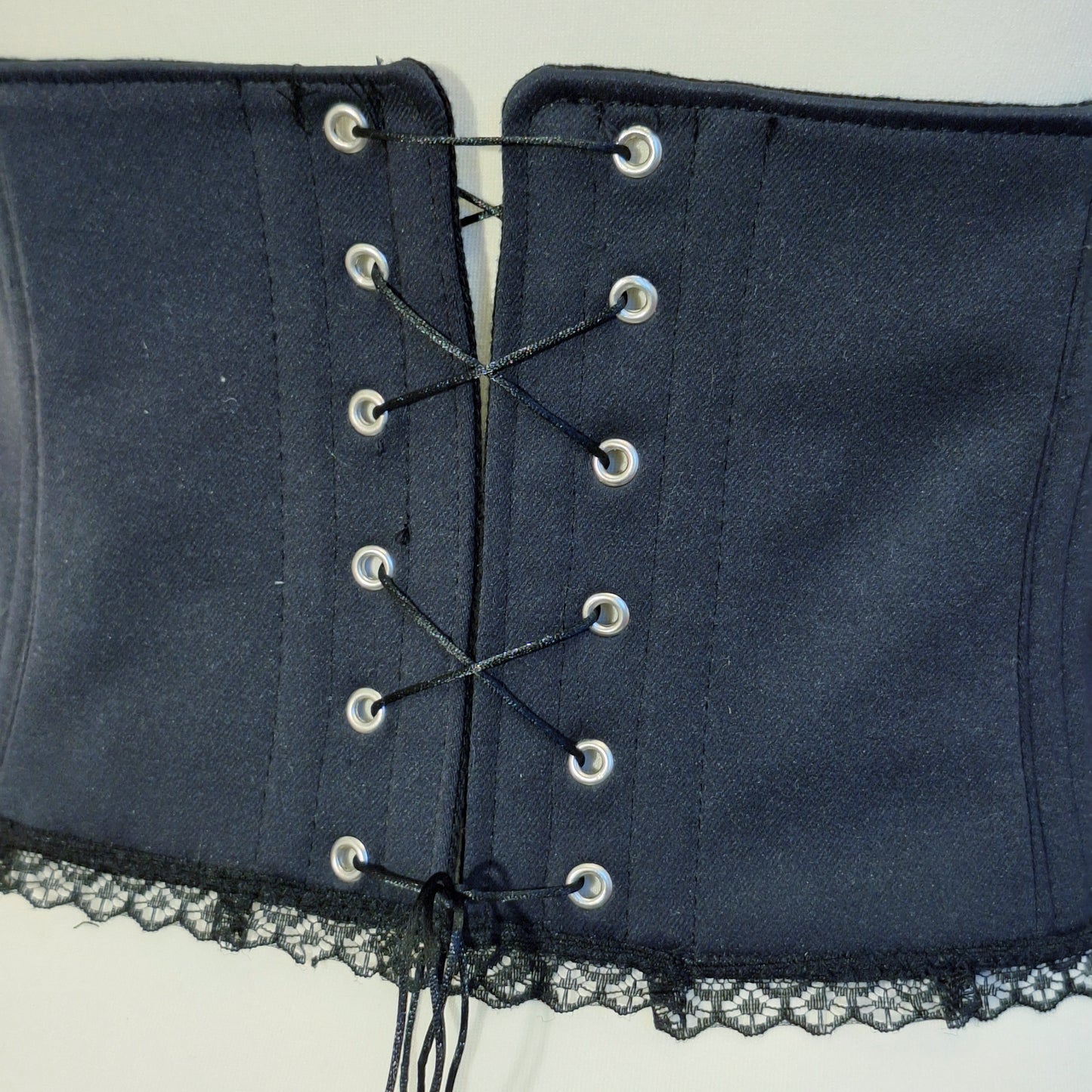 Underbust corset