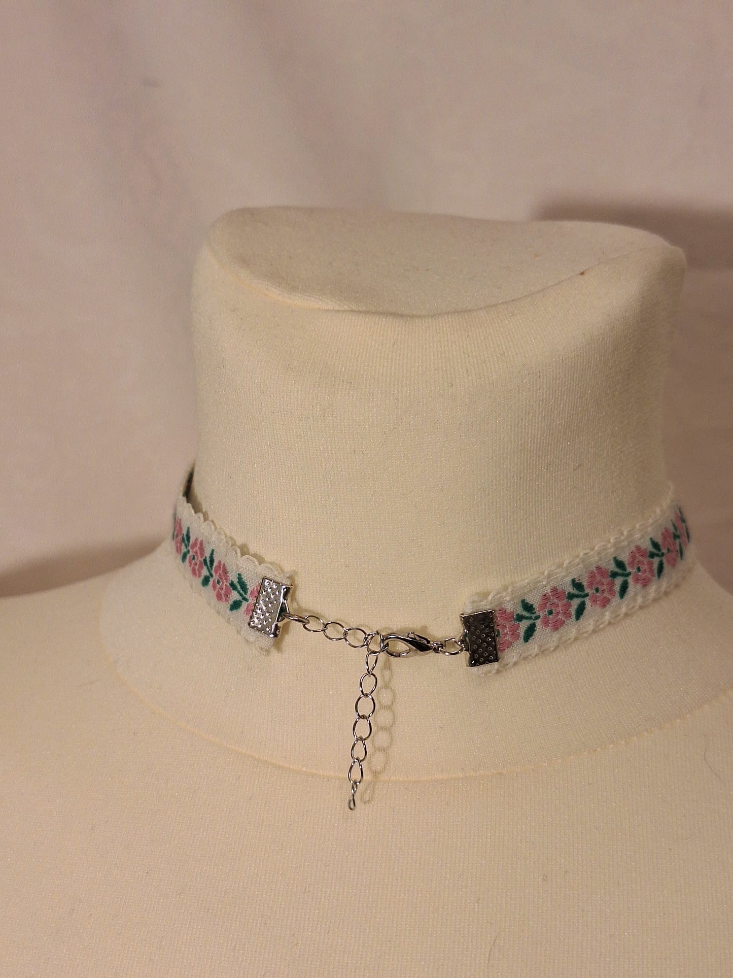 Naszyjnik choker