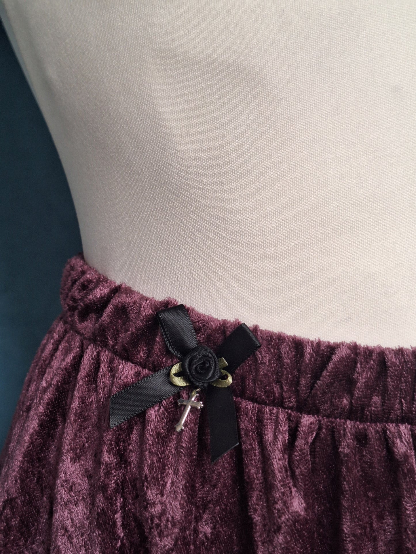 Spódniczka welurowa