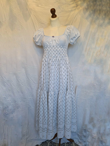 Sukienka milkmaid fioletowe kwiatki S/M