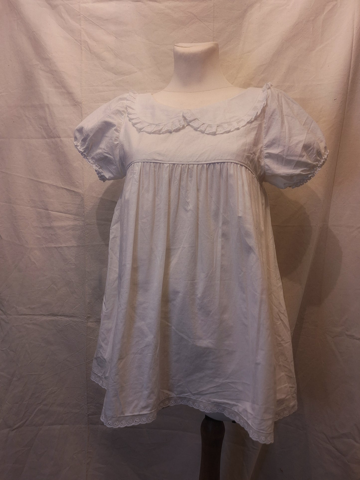 Sukienka babydoll biała