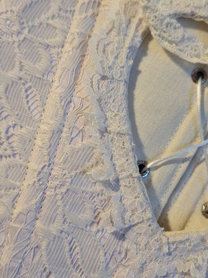 Gorset koronkowy z wycięciem