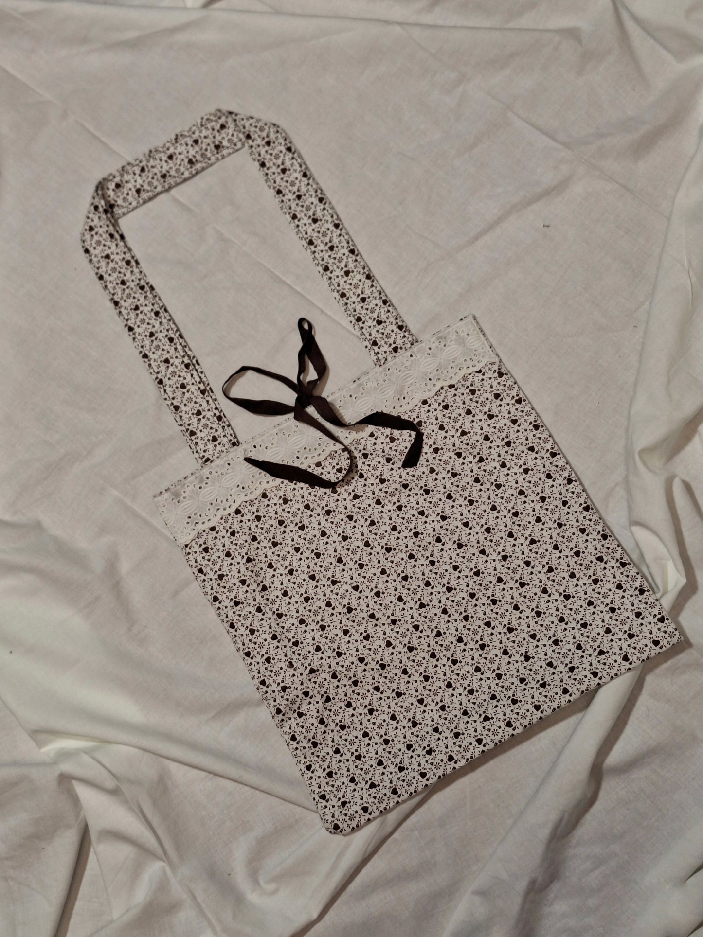 Torba w serduszka brązowa