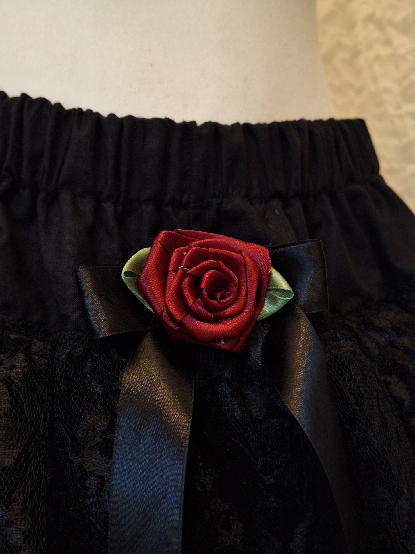 Bloomerso-spódniczka black//big rose M/L