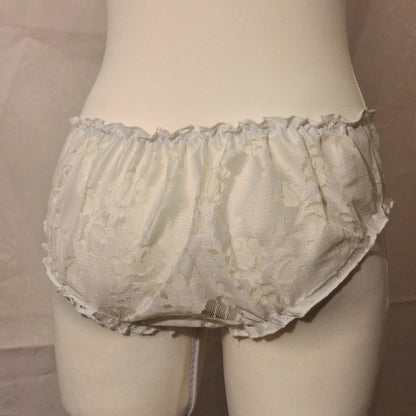 Lace bloomer panties