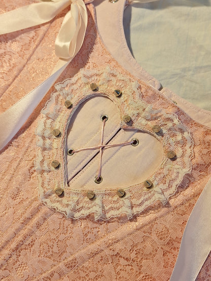 Gorset koronkowy z wycięciem