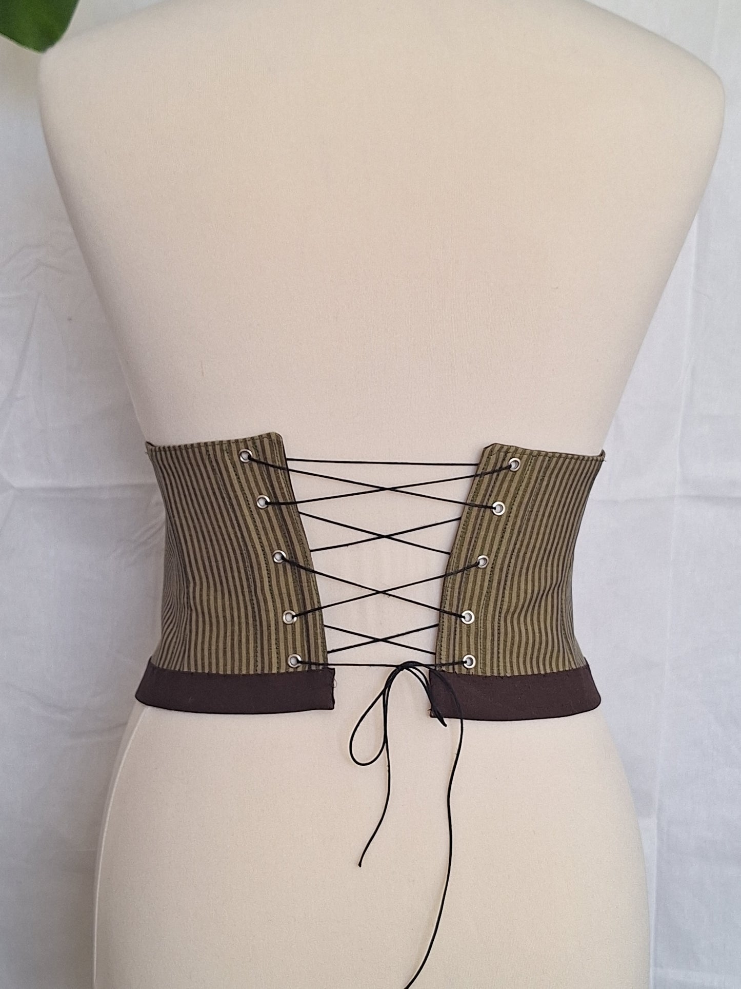 Gorset underbust w paski S/M