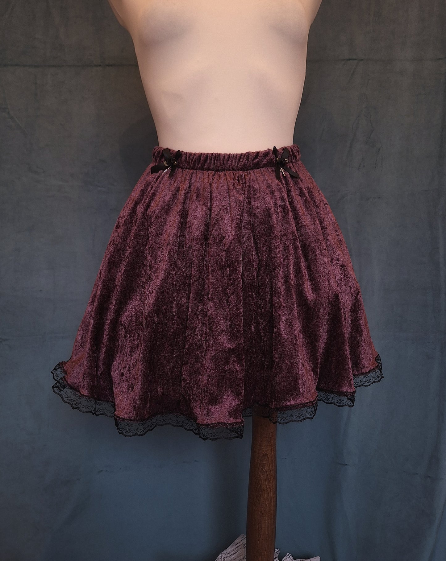 Spódniczka welurowa