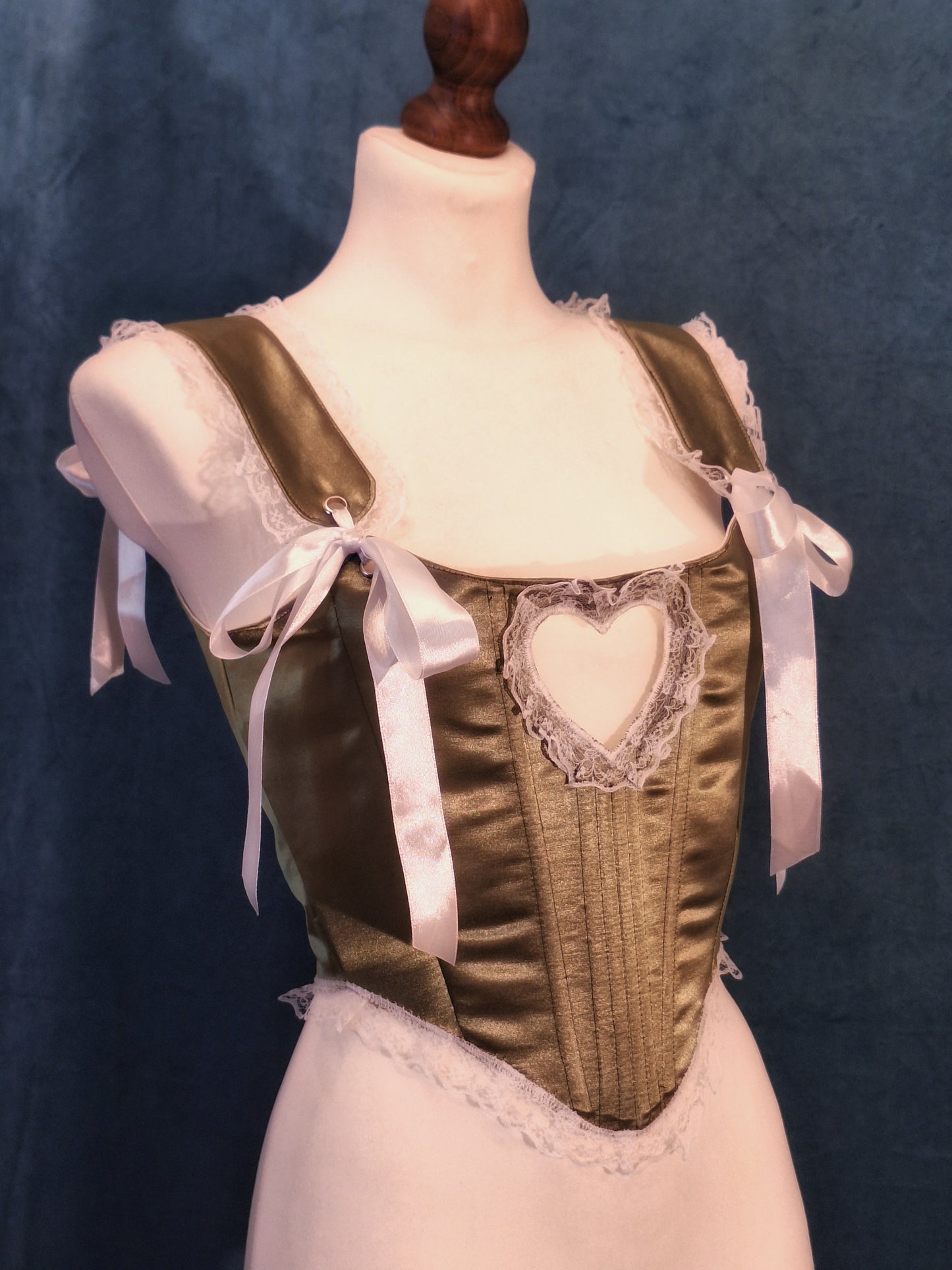 Gorset z wycięciem zielony