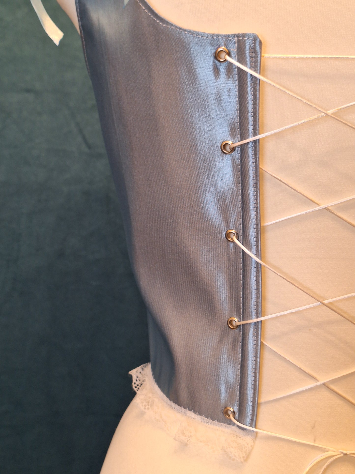 Gorset z wycięciem błękitny