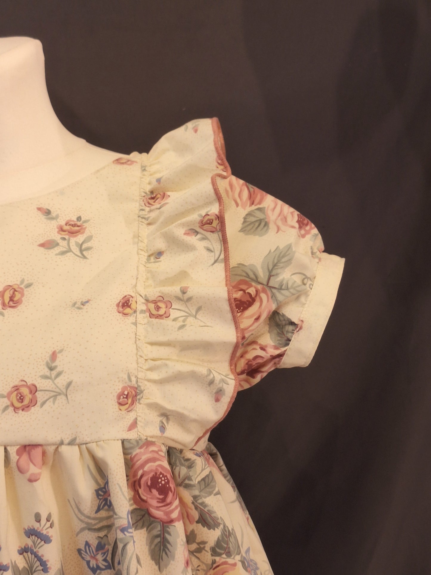 Sukienka babydoll kwiatowa