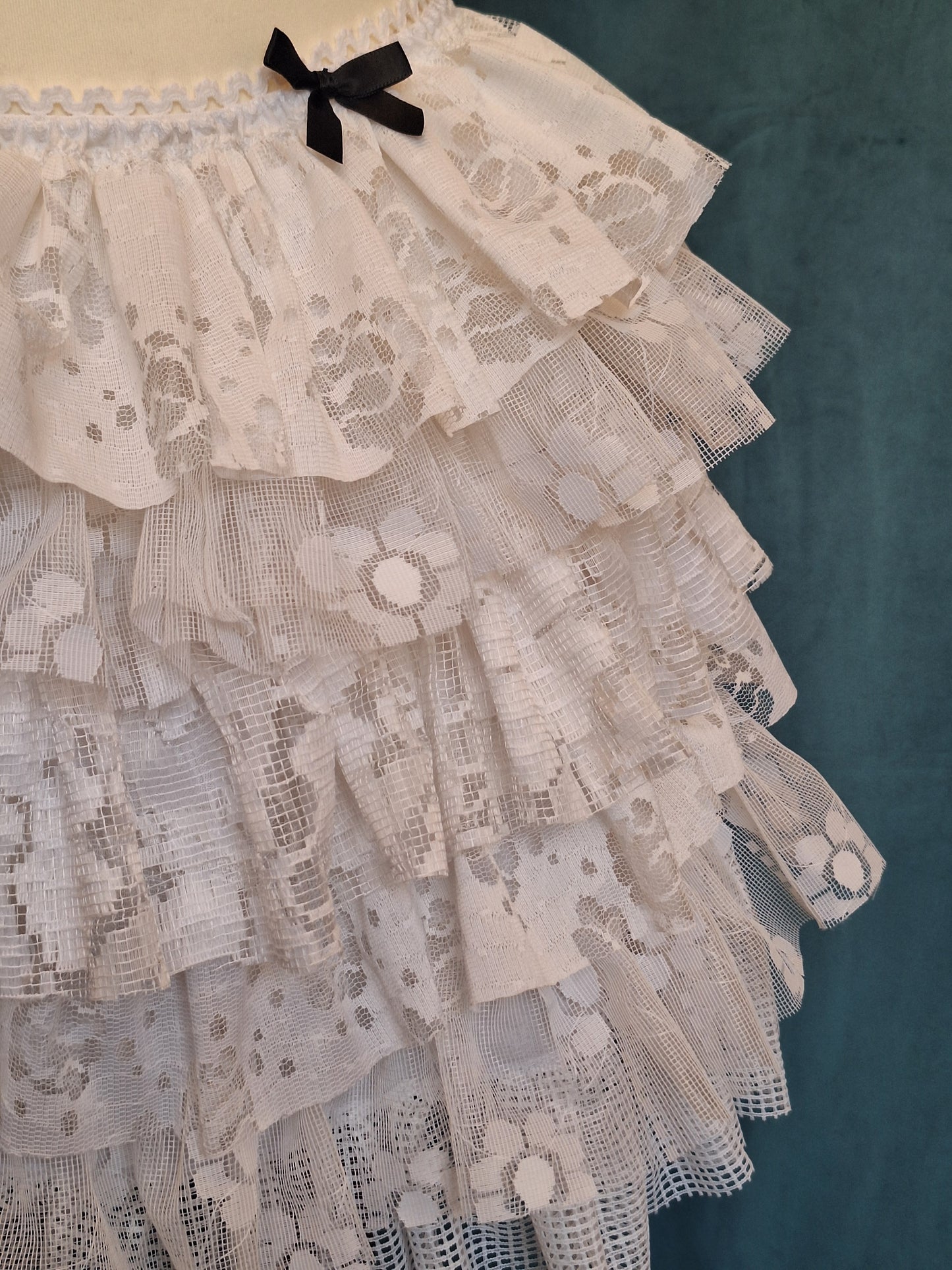 Spódniczka chaotic koronkowa