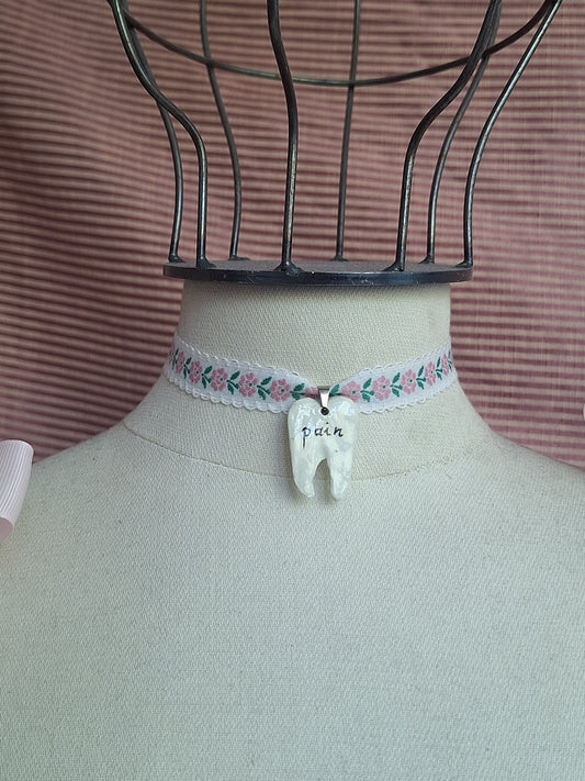 Naszyjnik choker PAIN