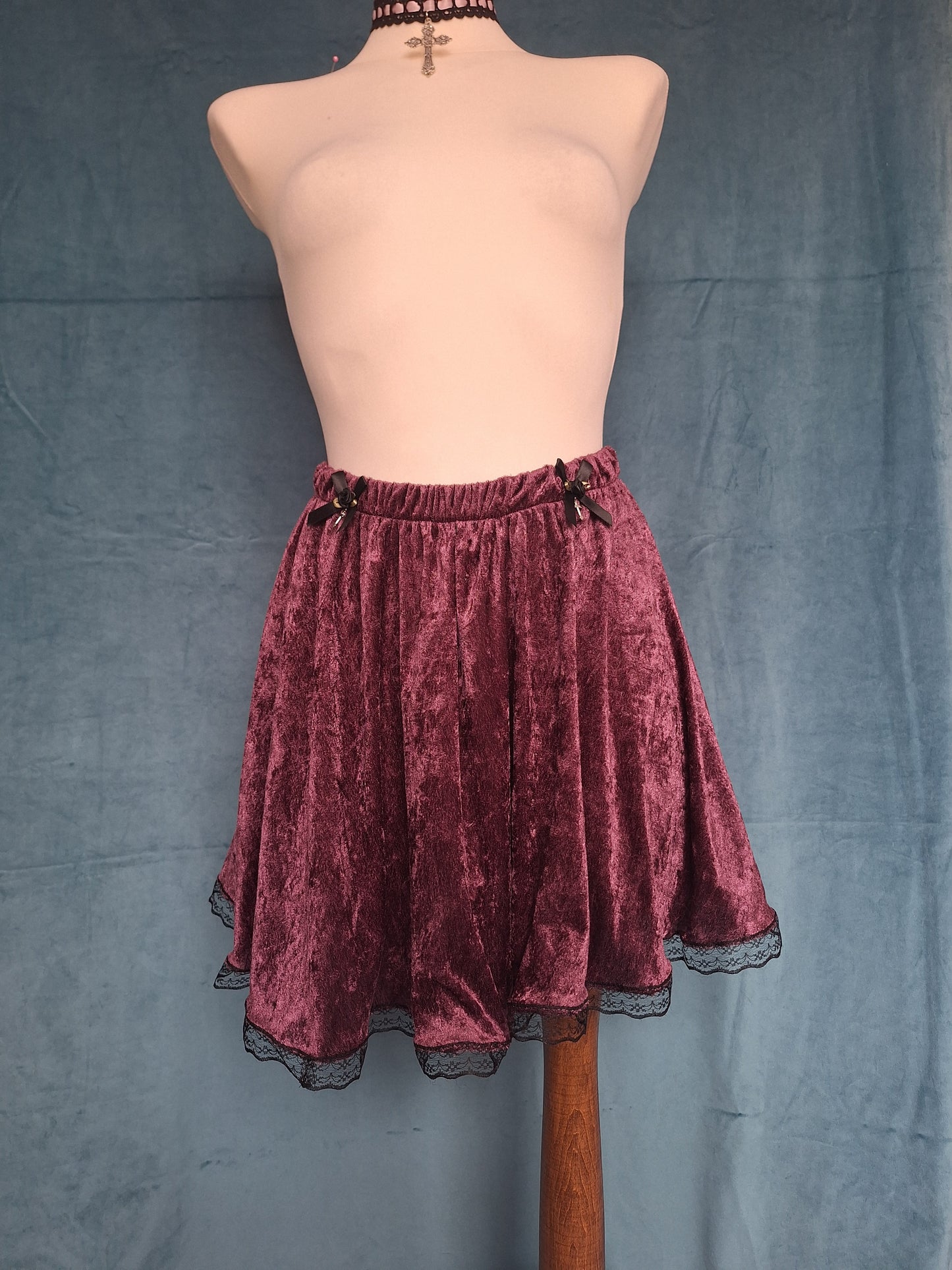 Spódniczka welurowa