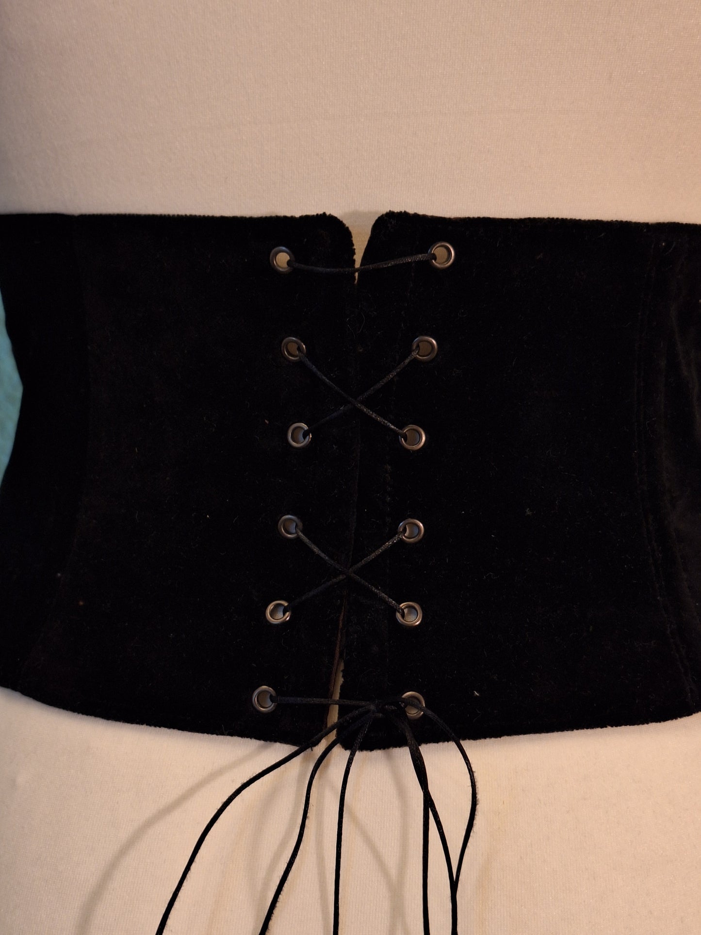 Gorset underbust gotycki