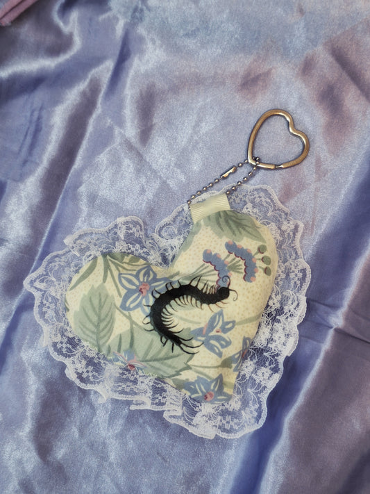 Pluszowy brelok serduszko